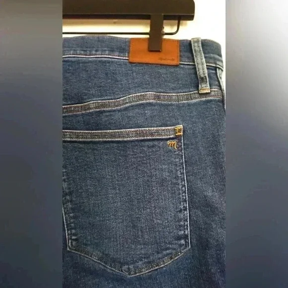 Madewell 10” High Rise Skinny Jeans - Picture 6 of 7